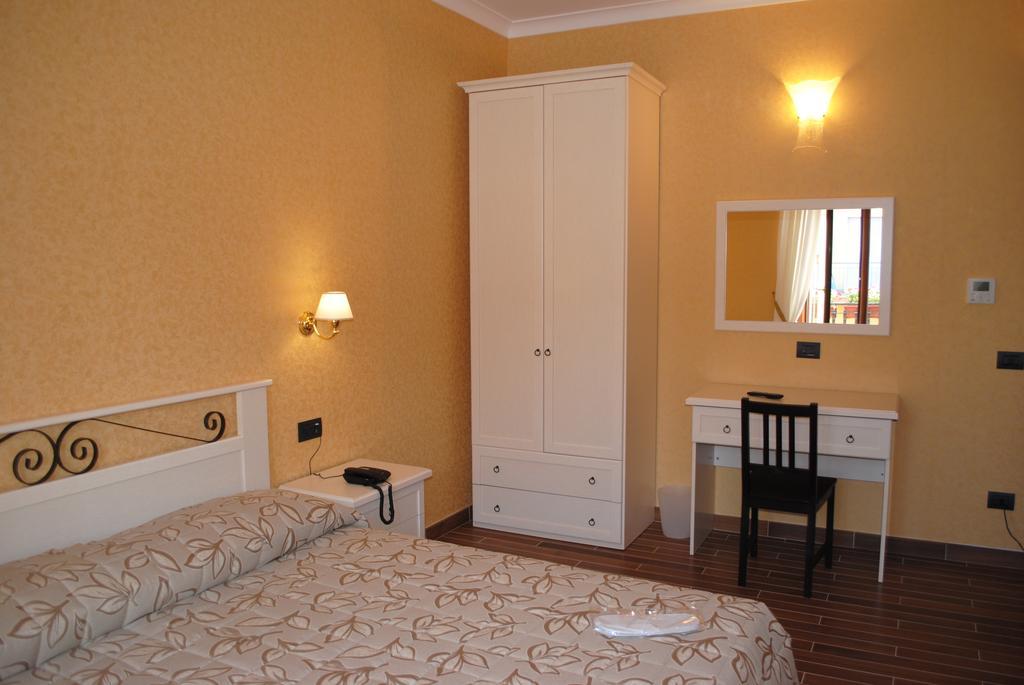 Hotel Maximo Rome Room photo